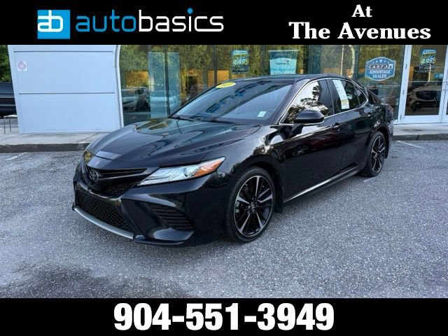 Used 2019 Toyota Camry XSE FWD image 1