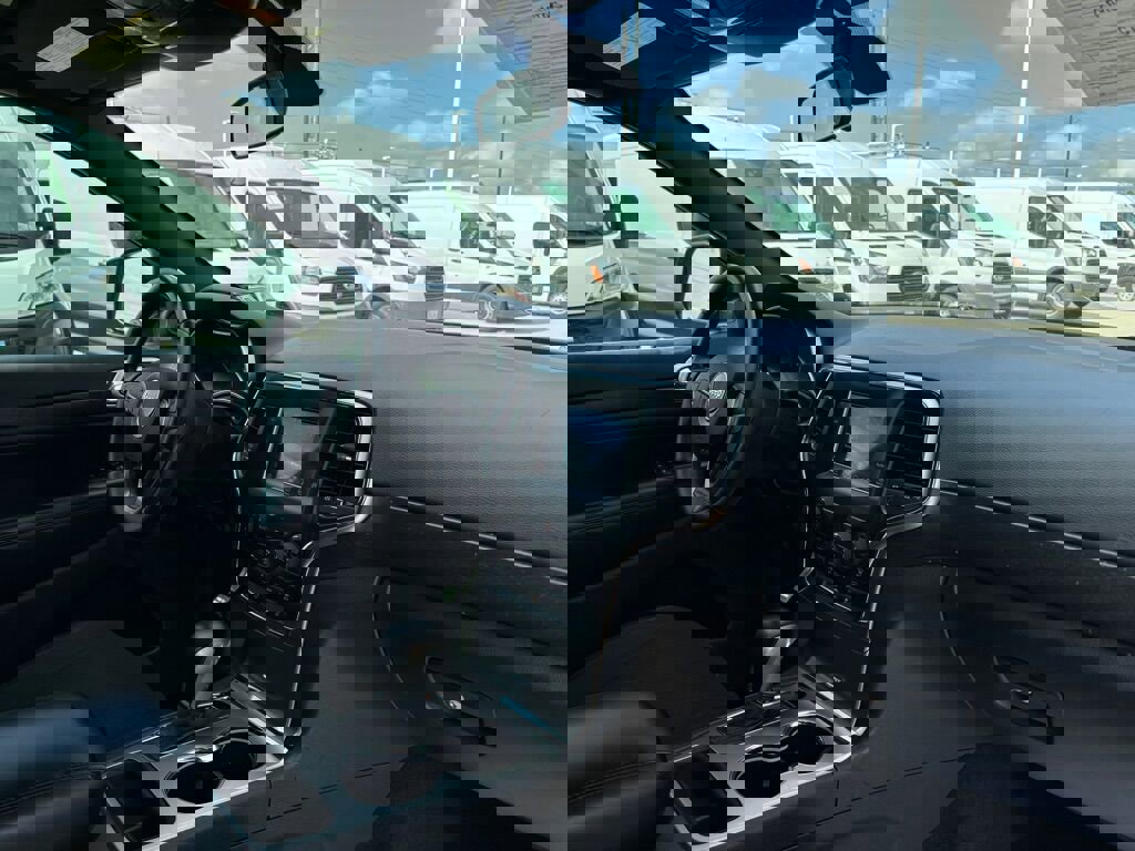 Used 2018 Jeep Grand Cherokee Laredo image 17