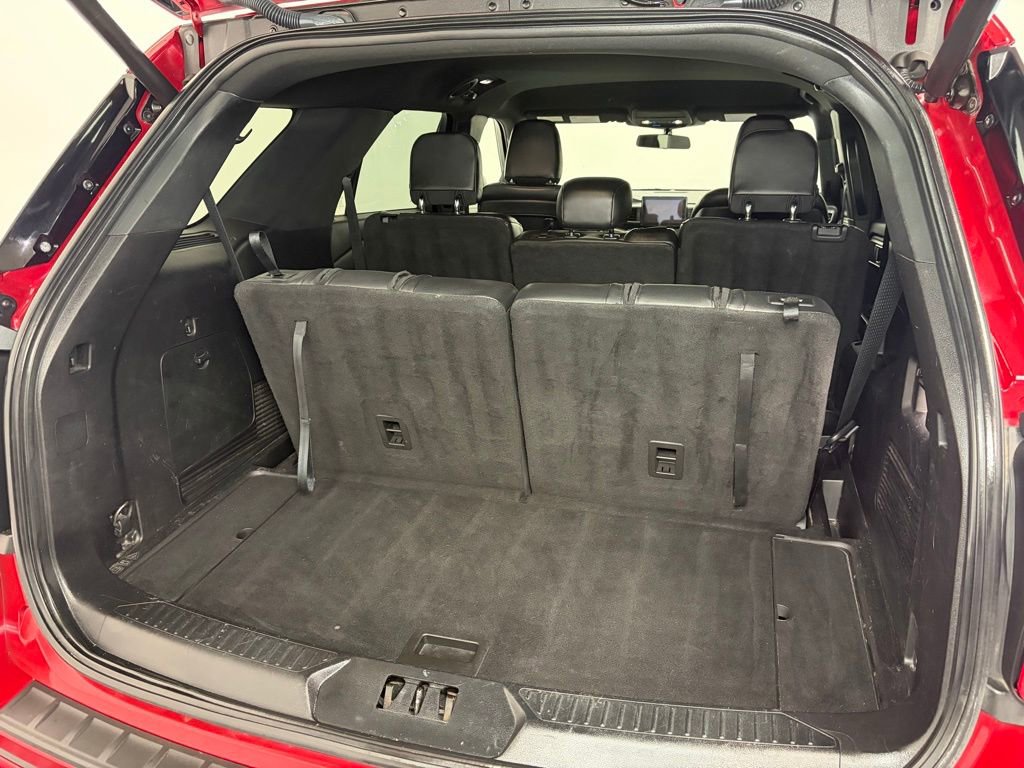 Used 2020 Ford Explorer XLT w/ Equipment Group 202A image 8