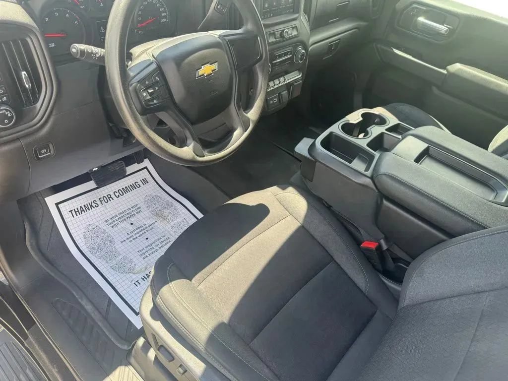 Used 2024 Chevrolet Silverado 2500 Custom w/ Custom Value Package AWD/4WD image 10