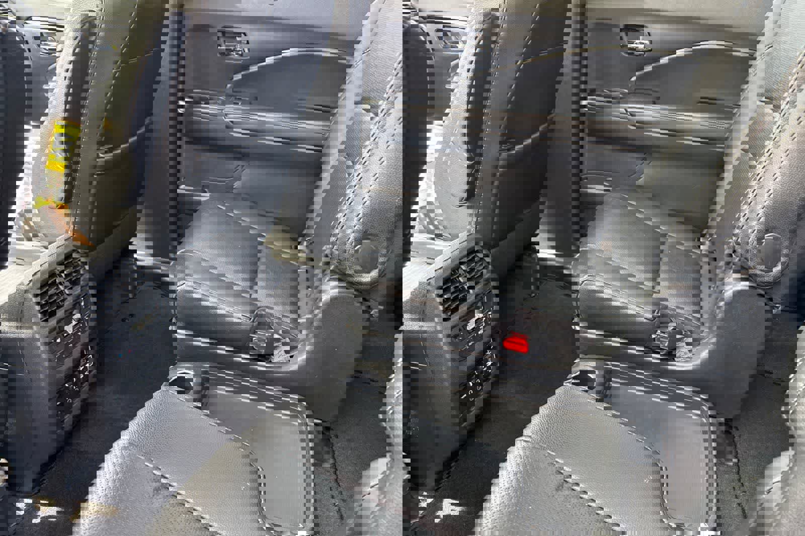 Used 2019 Honda Pilot Elite image 4