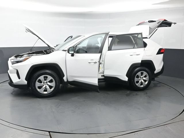 Used 2023 Toyota RAV4 LE AWD/4WD image 45
