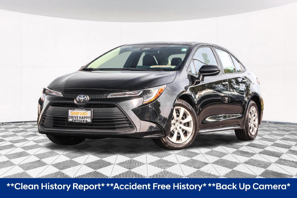 Used 2024 Toyota Corolla LE FWD image 2