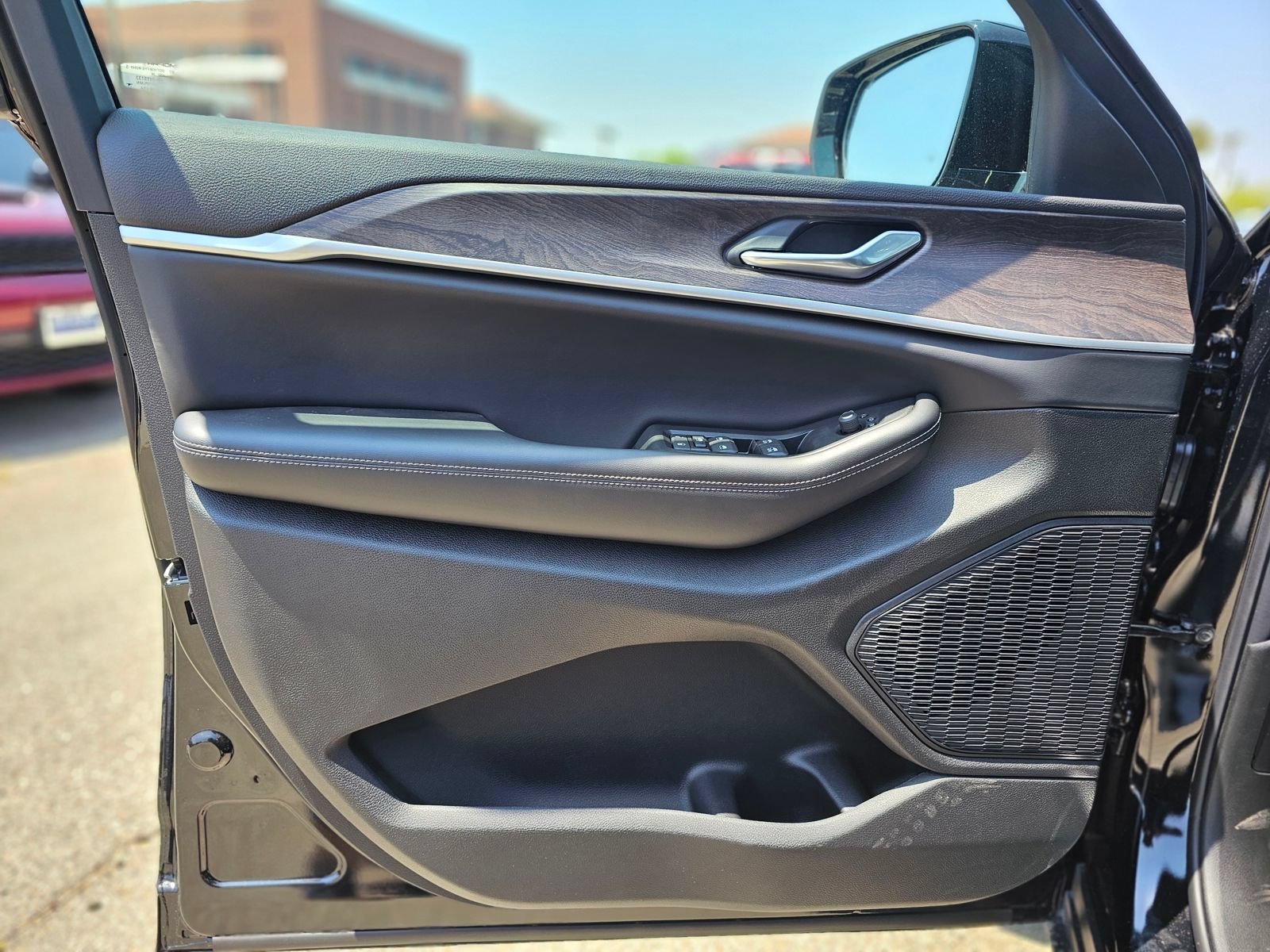 New 2026 Jeep Grand Cherokee Altitude RWD image 18