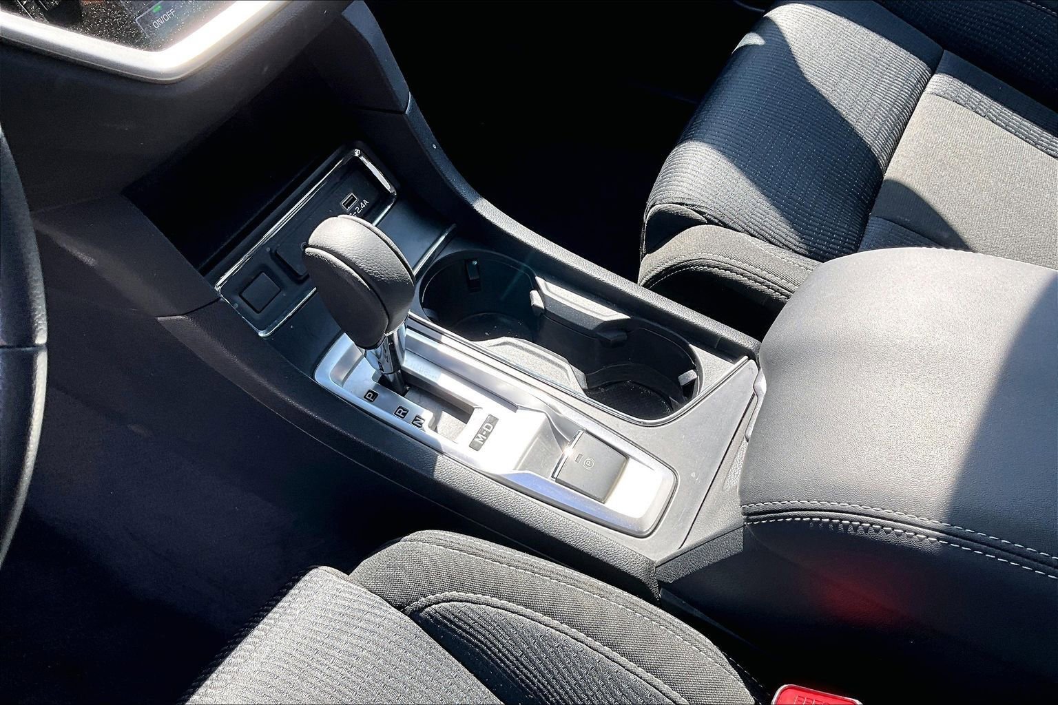 Used 2024 Subaru Ascent Premium w/ Convenience Package image 18