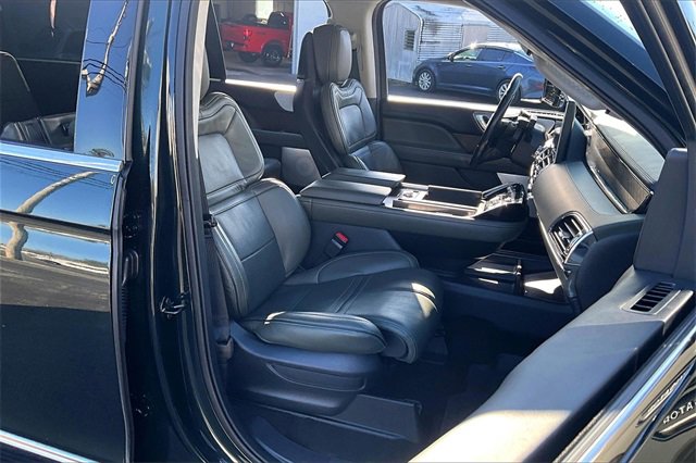 Used 2023 Lincoln Navigator L Black Label image 7
