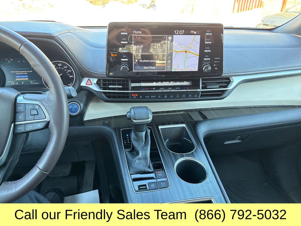 Certified 2022 Toyota Sienna Platinum image 20