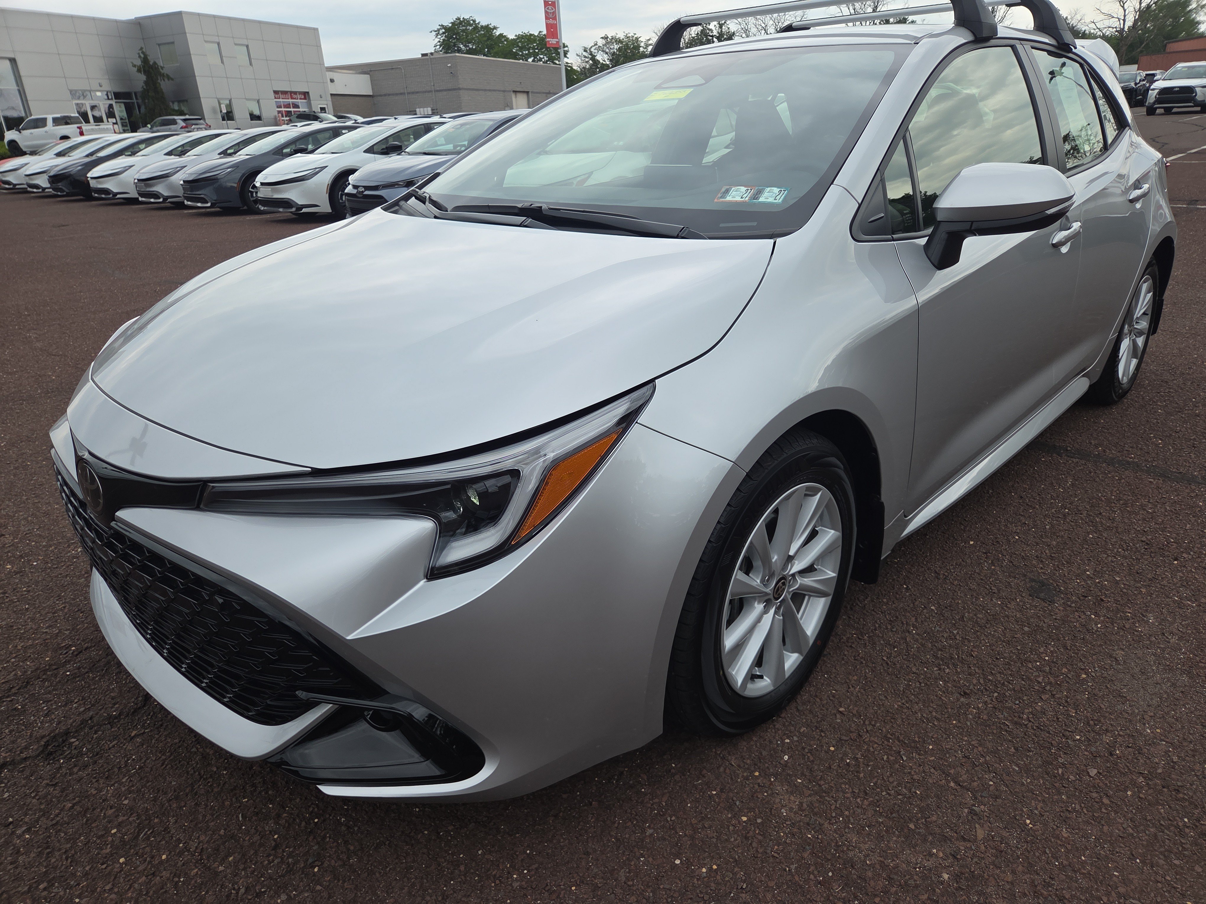 Certified 2025 Toyota Corolla SE FWD image 7