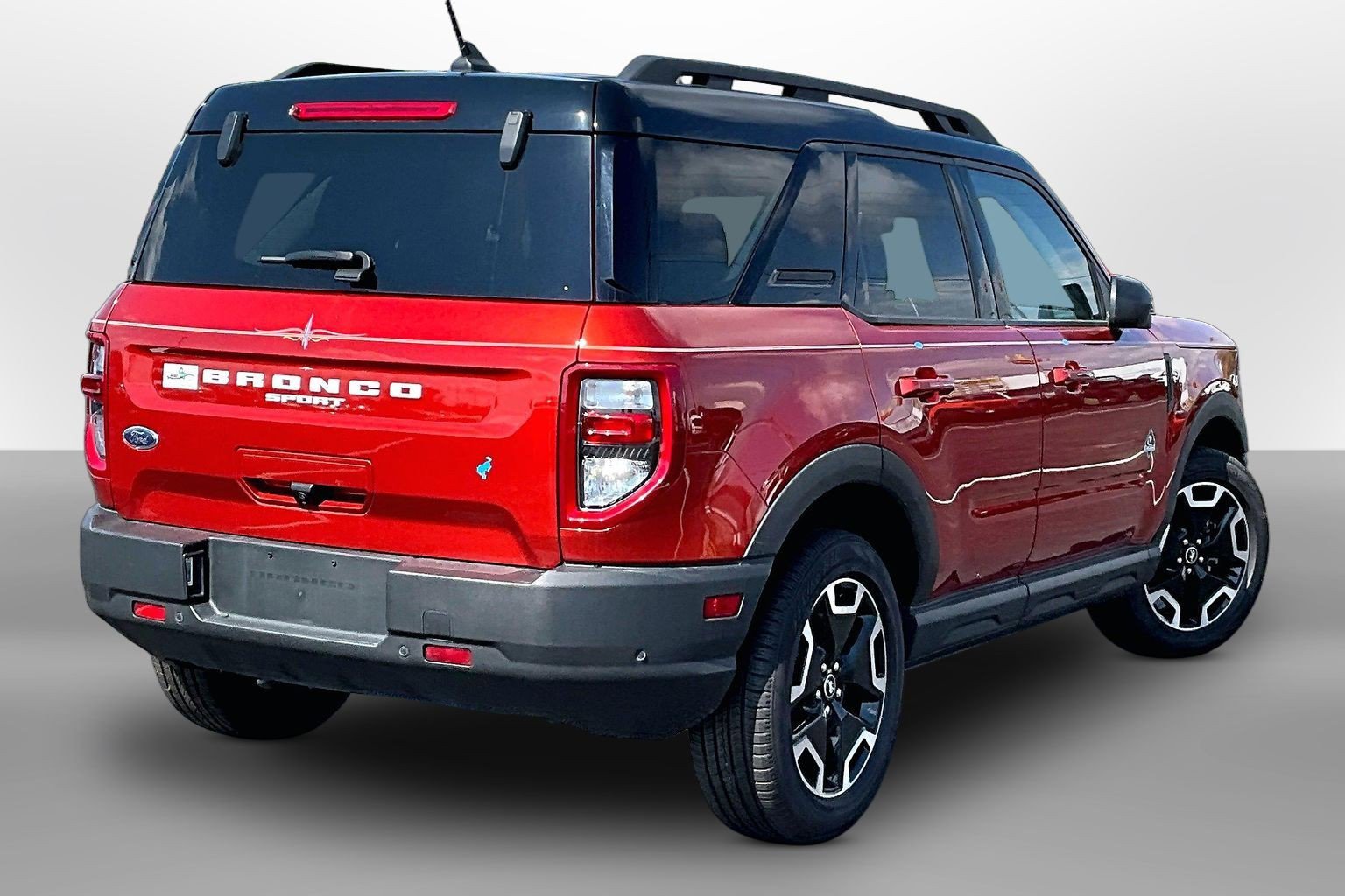 Used 2022 Ford Bronco Sport Outer Banks w/ Tech Package AWD/4WD image 11