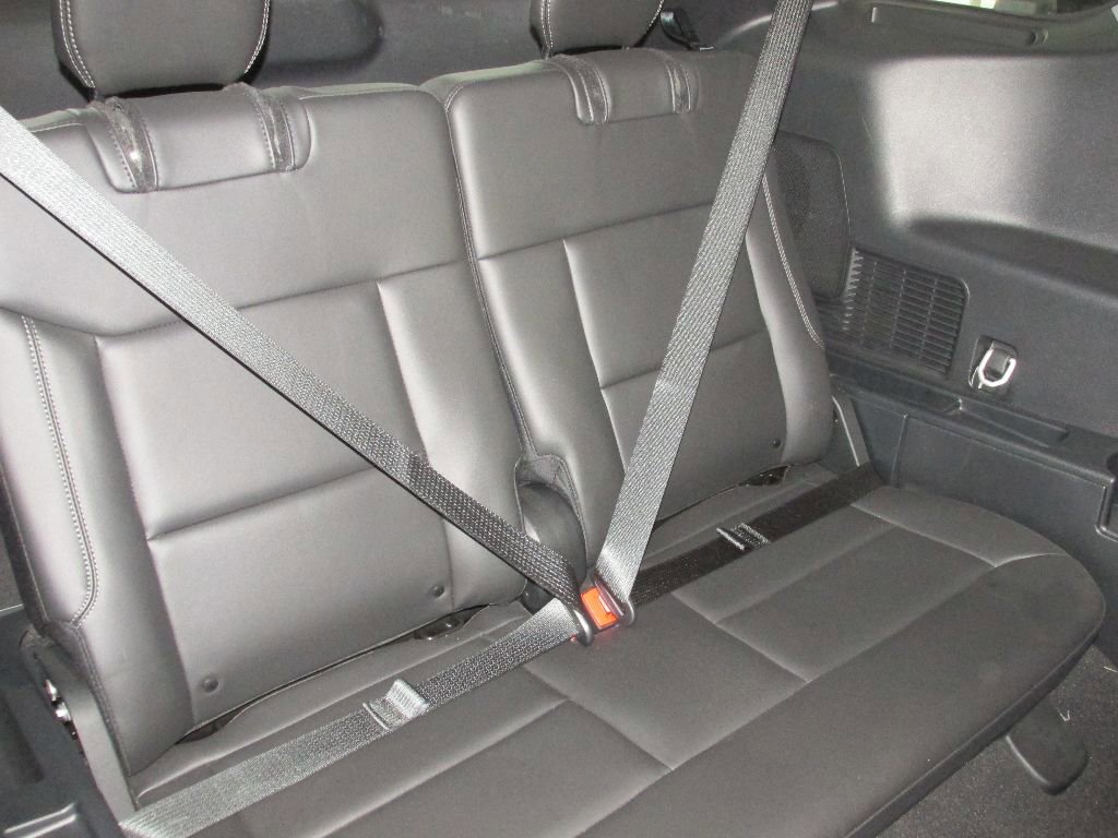 Used 2024 Ford Explorer XLT w/ Equipment Group 202A image 30