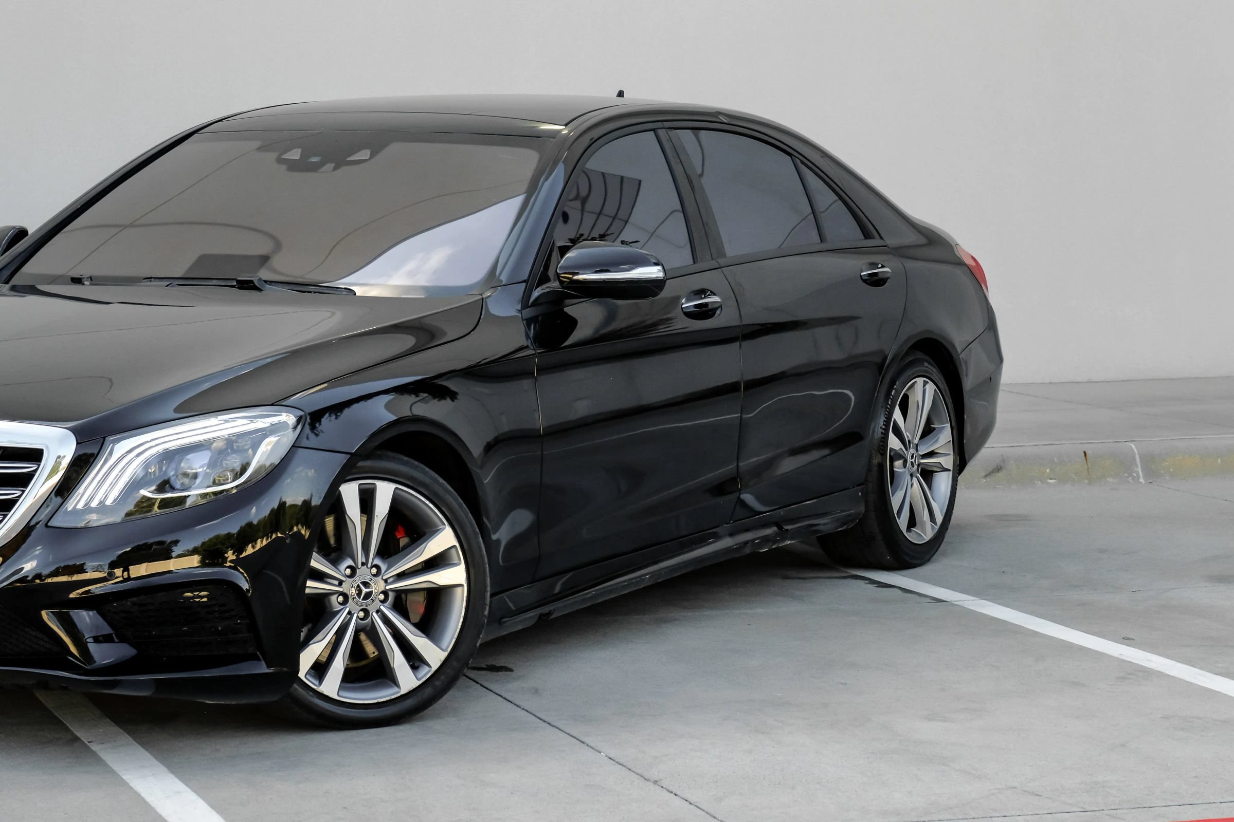 Used 2016 Mercedes-Benz S 550 4MATIC Sedan w/ Sport Package image 15