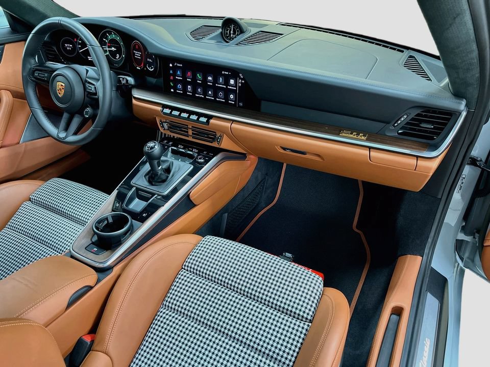 Certified 2023 Porsche 911 Sport Classic RWD image 29