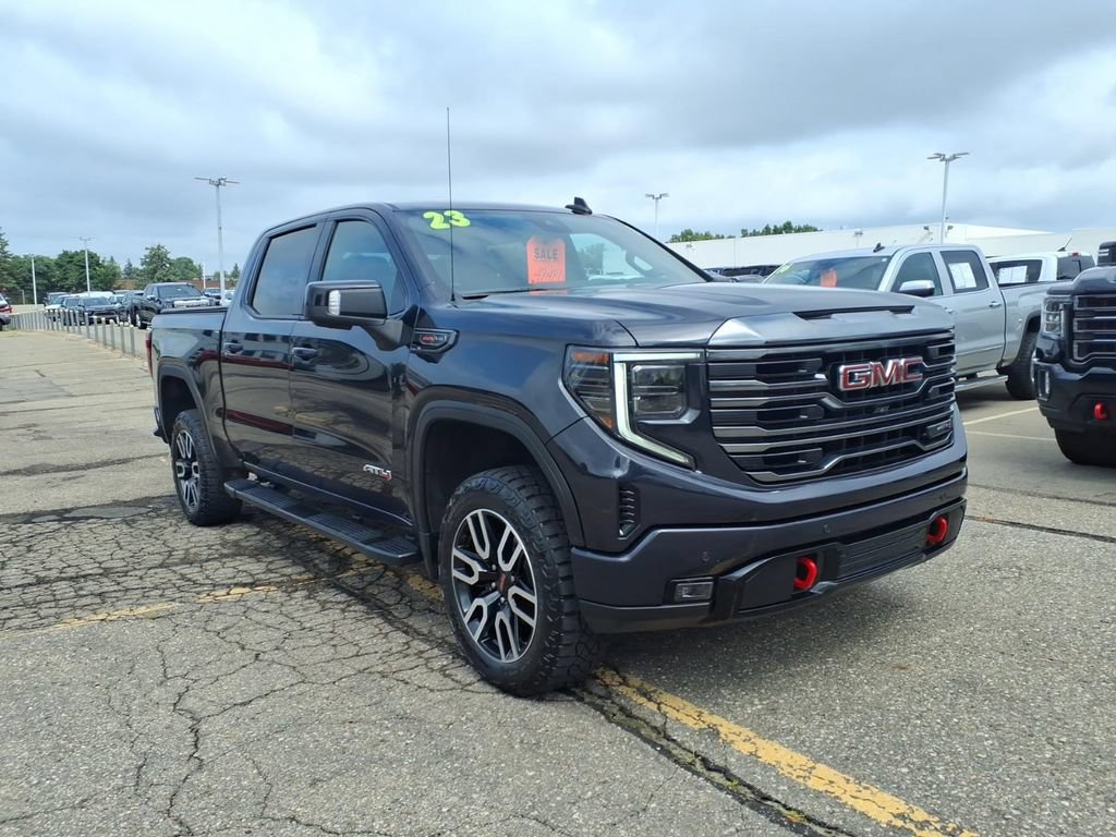 Used 2023 GMC Sierra 1500 AT4 w/ Technology Package AWD/4WD image 3