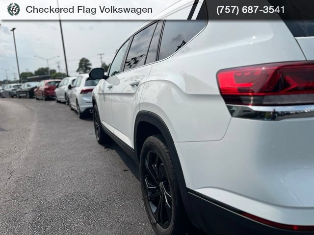 Used 2023 Volkswagen Atlas SE w/ Black Wheel Package AWD/4WD image 8