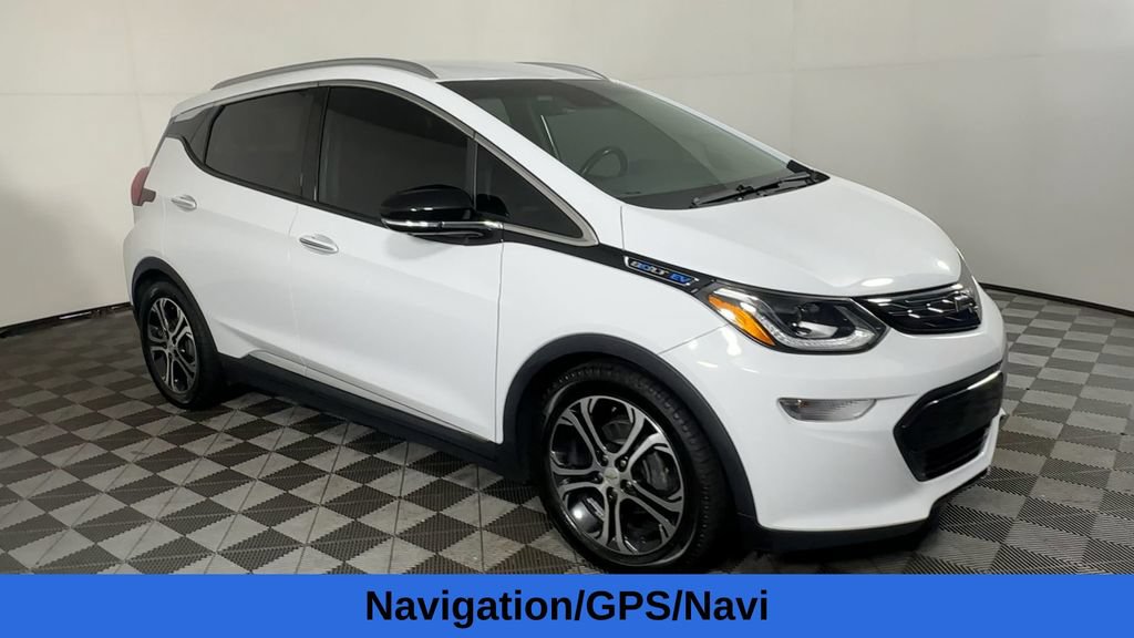 Used 2020 Chevrolet Bolt Premier w/ Infotainment Package FWD image 3