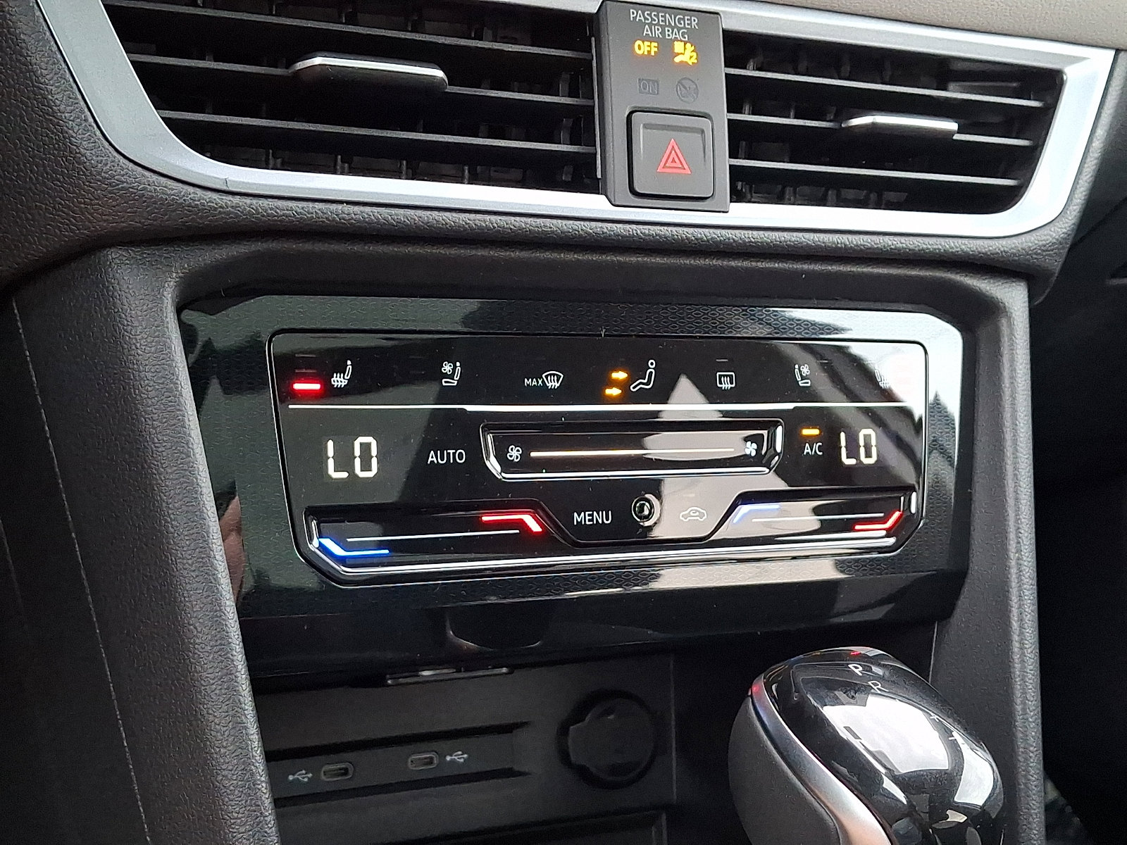 New 2026 Volkswagen Taos SEL AWD/4WD image 11