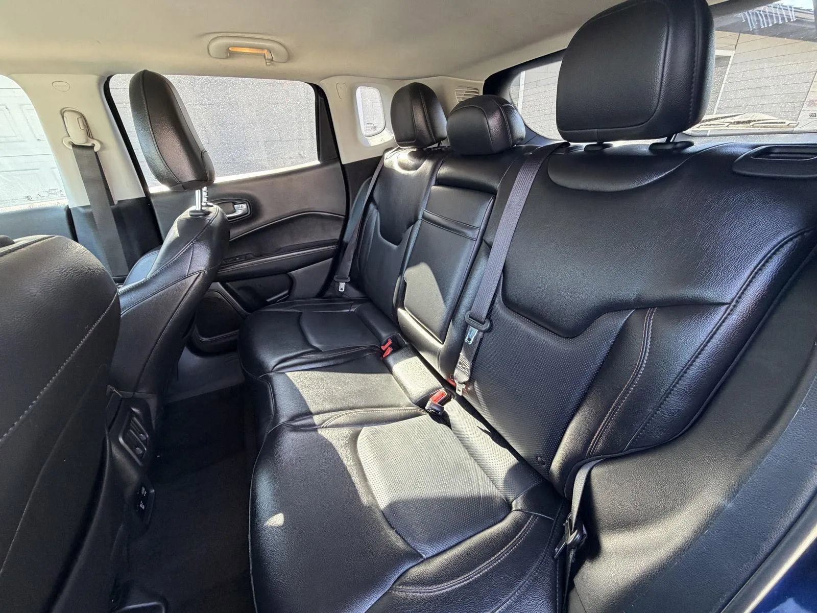 Used 2018 Jeep Compass Limited w/ Navigation Group image 15