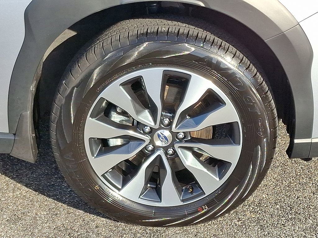 Certified 2025 Subaru Outback Limited AWD/4WD image 9