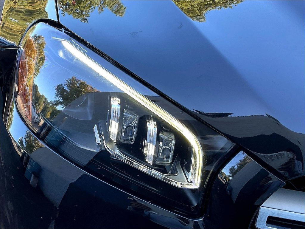 Used 2023 Mercedes-Benz GLS 450 4MATIC image 20
