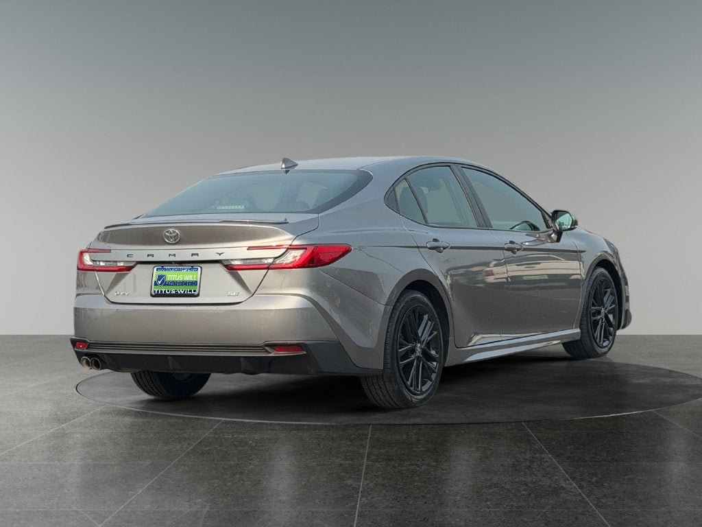 Used 2025 Toyota Camry SE FWD image 10