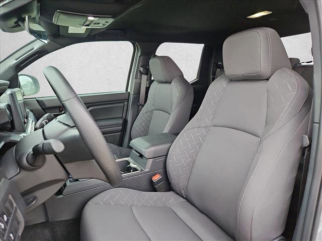 Used 2025 Toyota Tacoma SR5 AWD/4WD image 16
