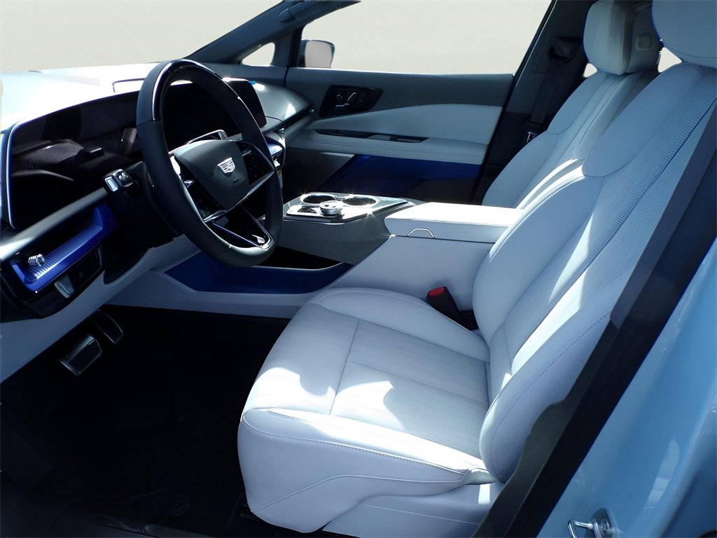 New 2026 Cadillac Optiq Sport 2 image 9