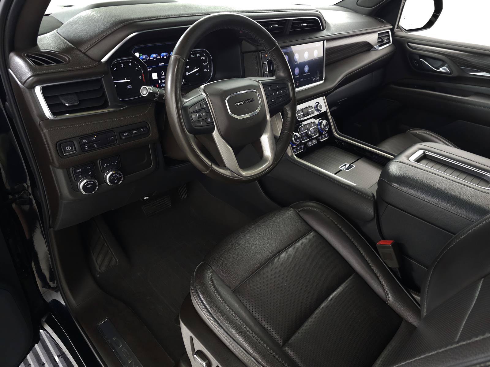 Used 2021 GMC Yukon Denali AWD/4WD image 19