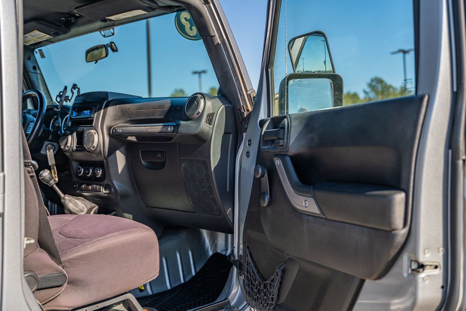 Used 2013 Jeep Wrangler Unlimited Sport w/ Connectivity Group image 11