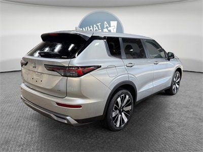 New 2026 Mitsubishi Outlander SE image 3