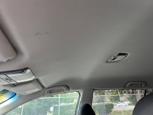 Used 2011 Subaru Outback 2.5i Premium image 28