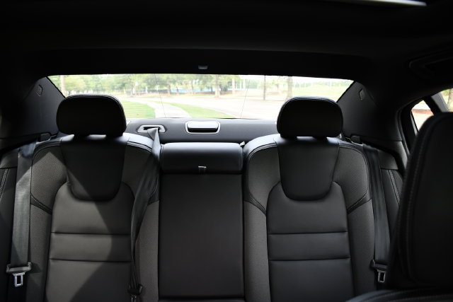 Used 2024 Volvo S60 B5 Plus w/ Climate Package AWD/4WD image 33