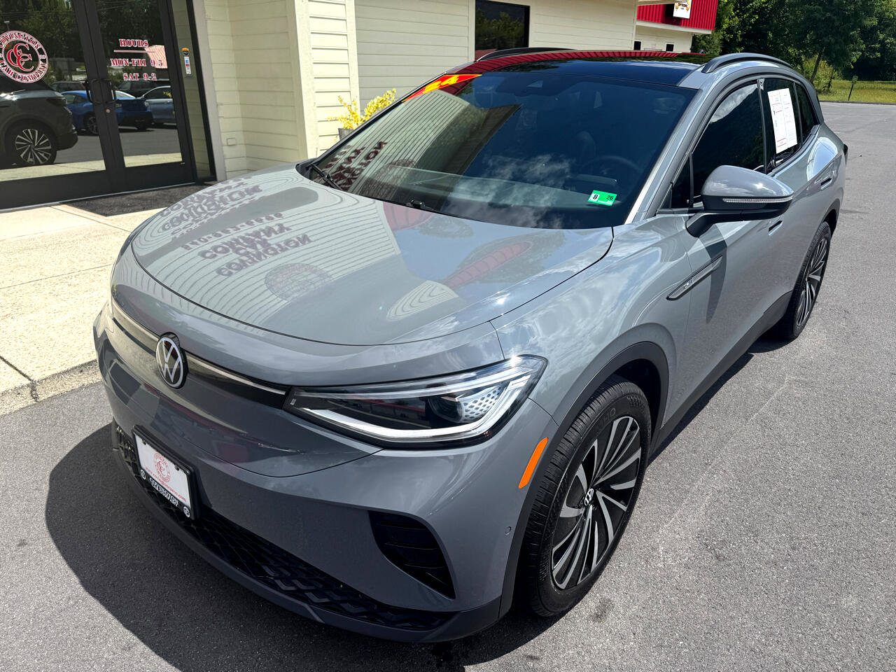 Used 2024 Volkswagen ID.4 S image 2