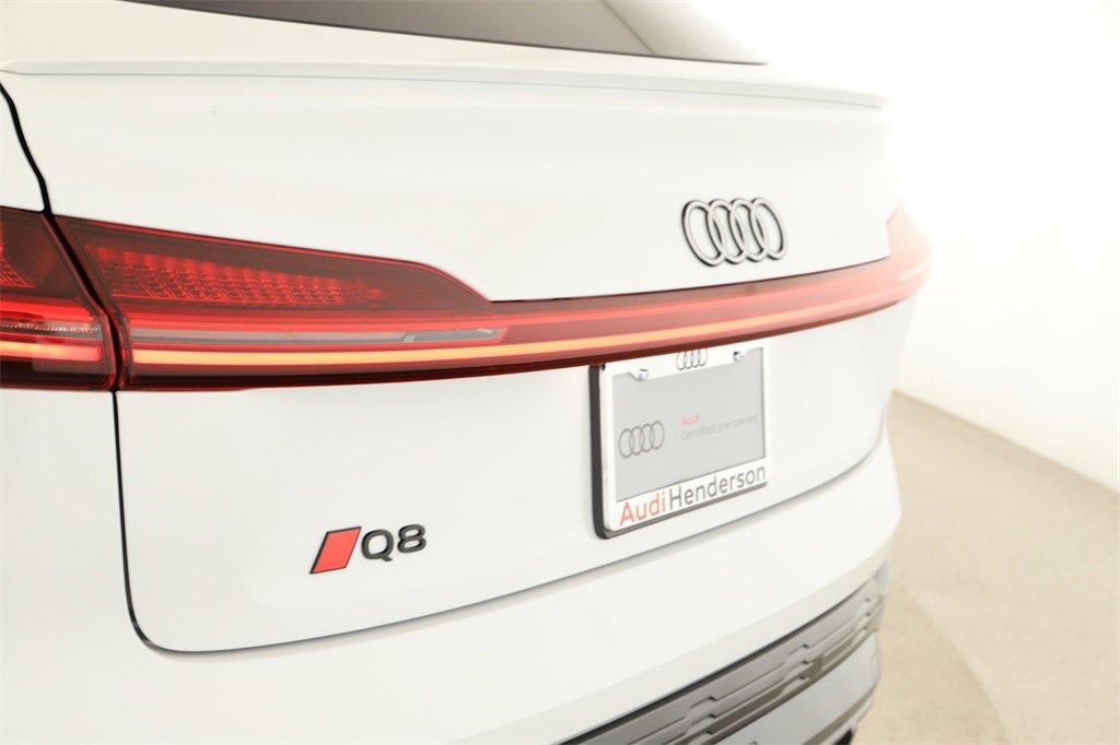 Used 2024 Audi Q8 e-tron Premium Plus w/ Premium Plus Package image 31