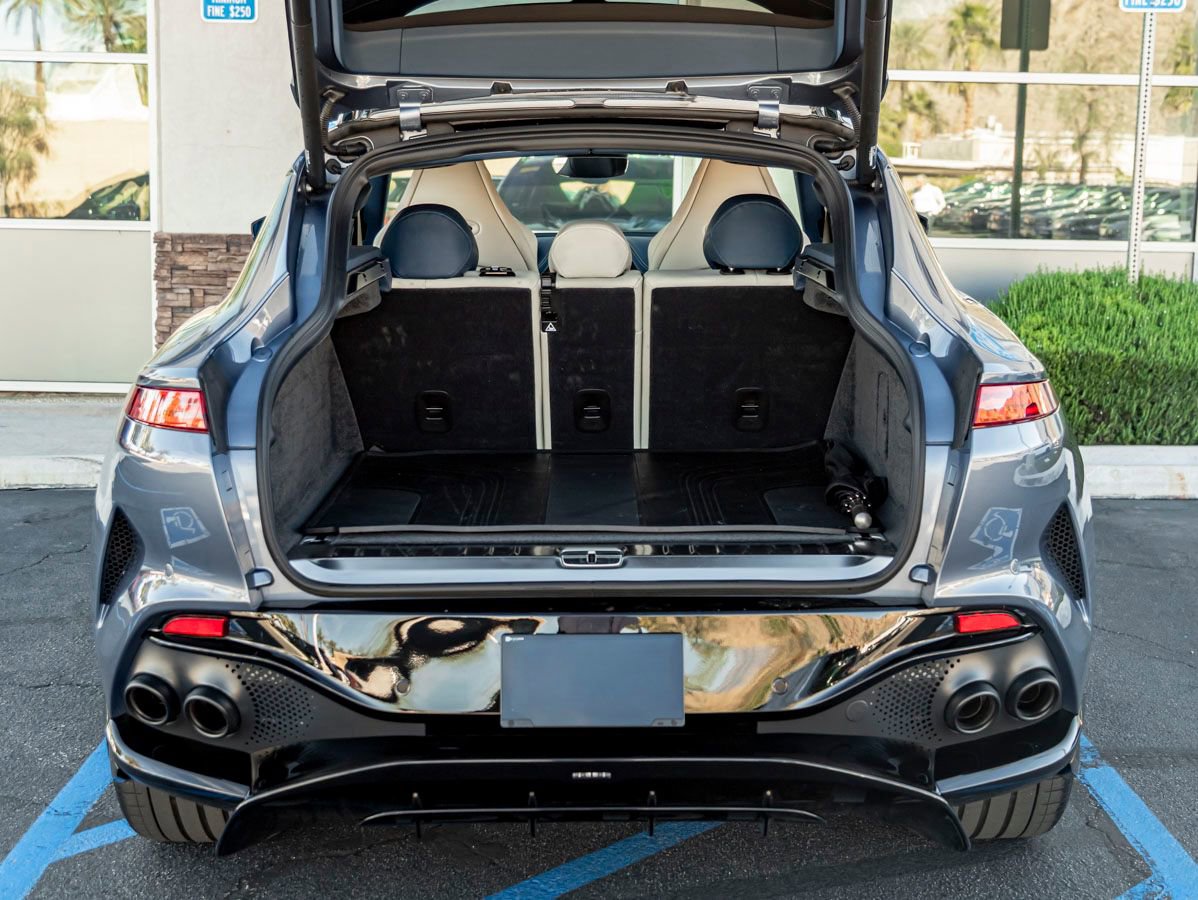 Used 2025 Aston Martin DBX 707 image 21