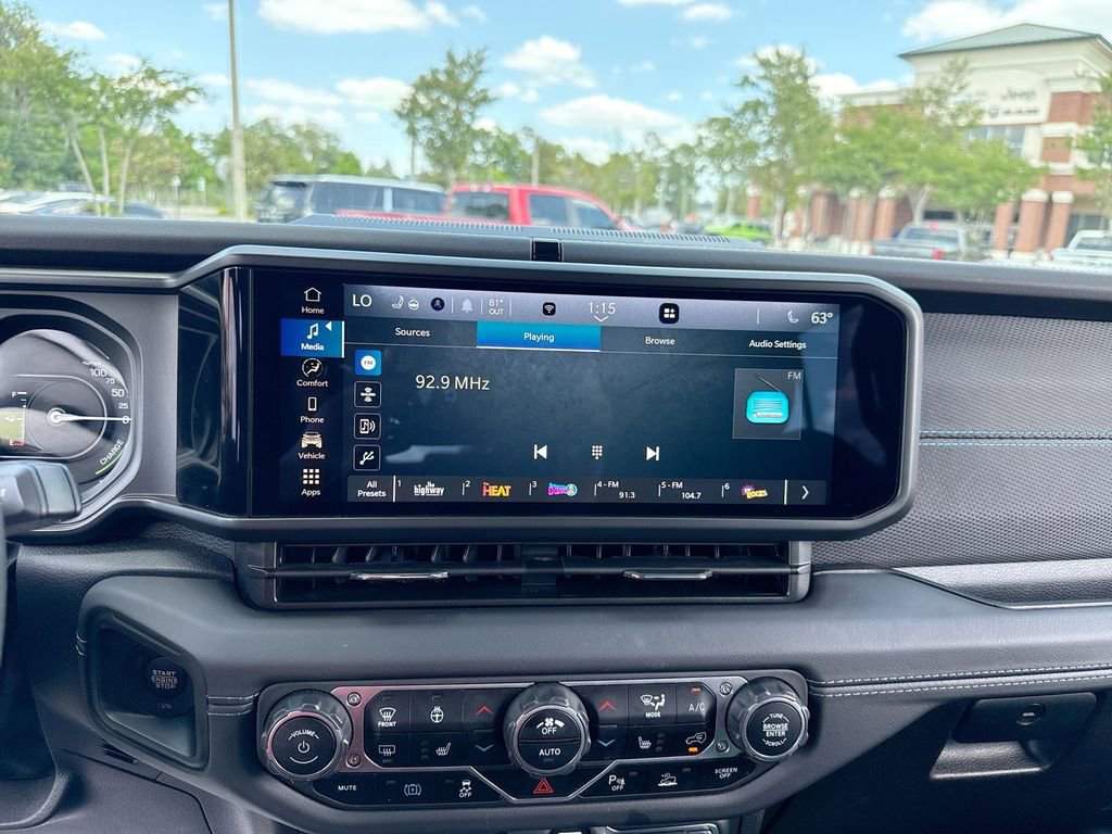 Used 2025 Jeep Wrangler Unlimited Rubicon 4xe w/ Safety Group AWD/4WD image 20