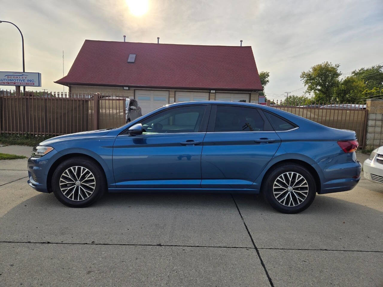 Used 2019 Volkswagen Jetta S image 3