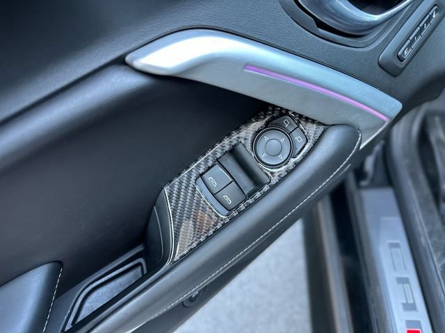 Used 2019 Chevrolet Camaro SS RWD image 14