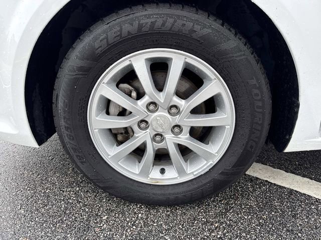 Used 2020 Chevrolet Sonic LT w/ Convenience Package image 31