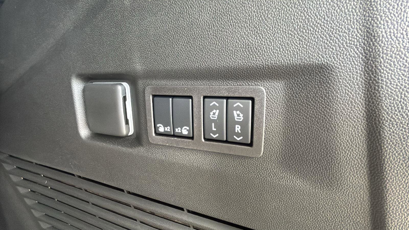 New 2026 GMC Yukon Elevation w/ LPO, Elevation Black Package image 36