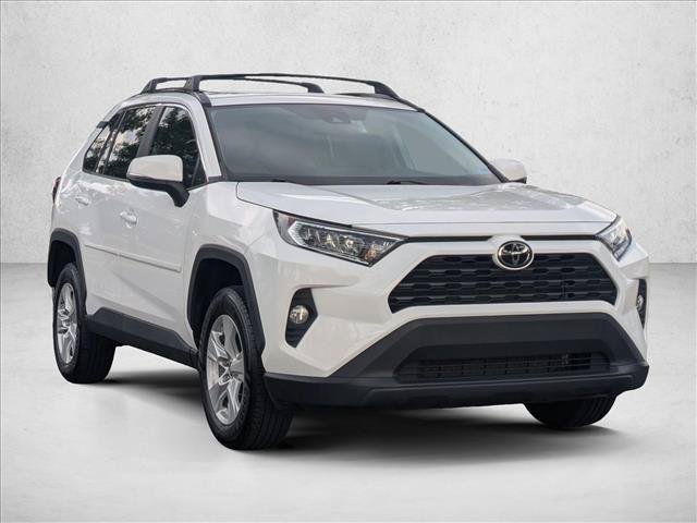 Used 2020 Toyota RAV4 XLE w/ Convenience Package FWD image 3