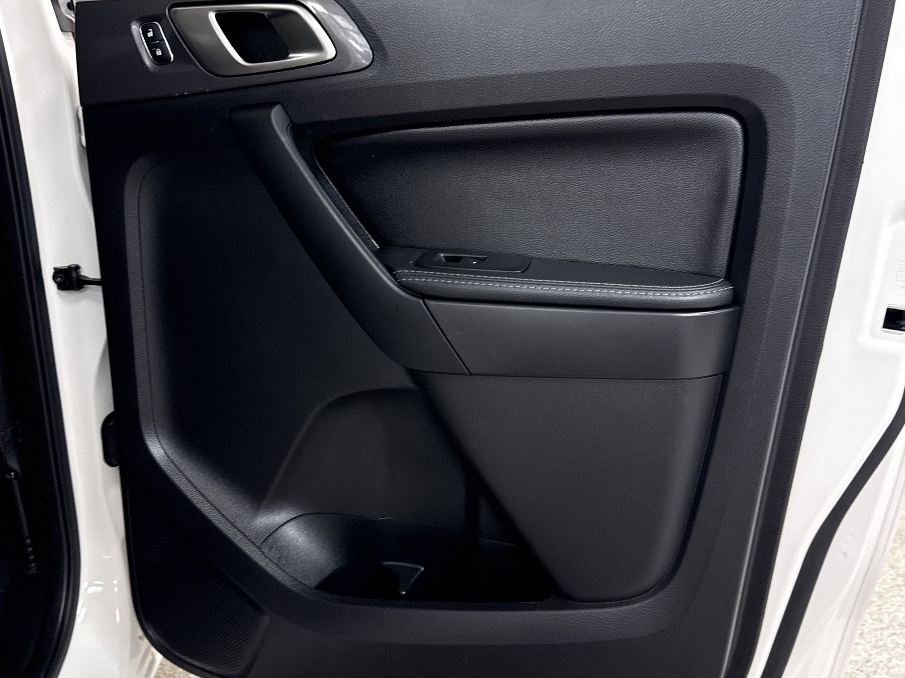 Used 2020 Ford Ranger Lariat w/ Equipment Group 501A Mid image 19