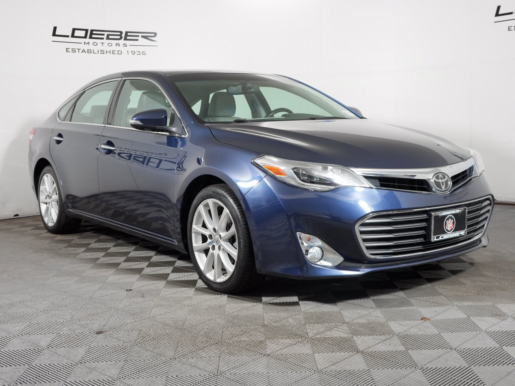 Used 2015 Toyota Avalon Limited w/ Technology Package FWD image 7