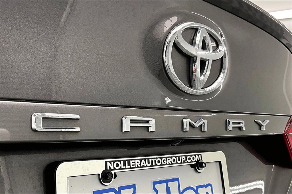 Used 2023 Toyota Camry SE image 8