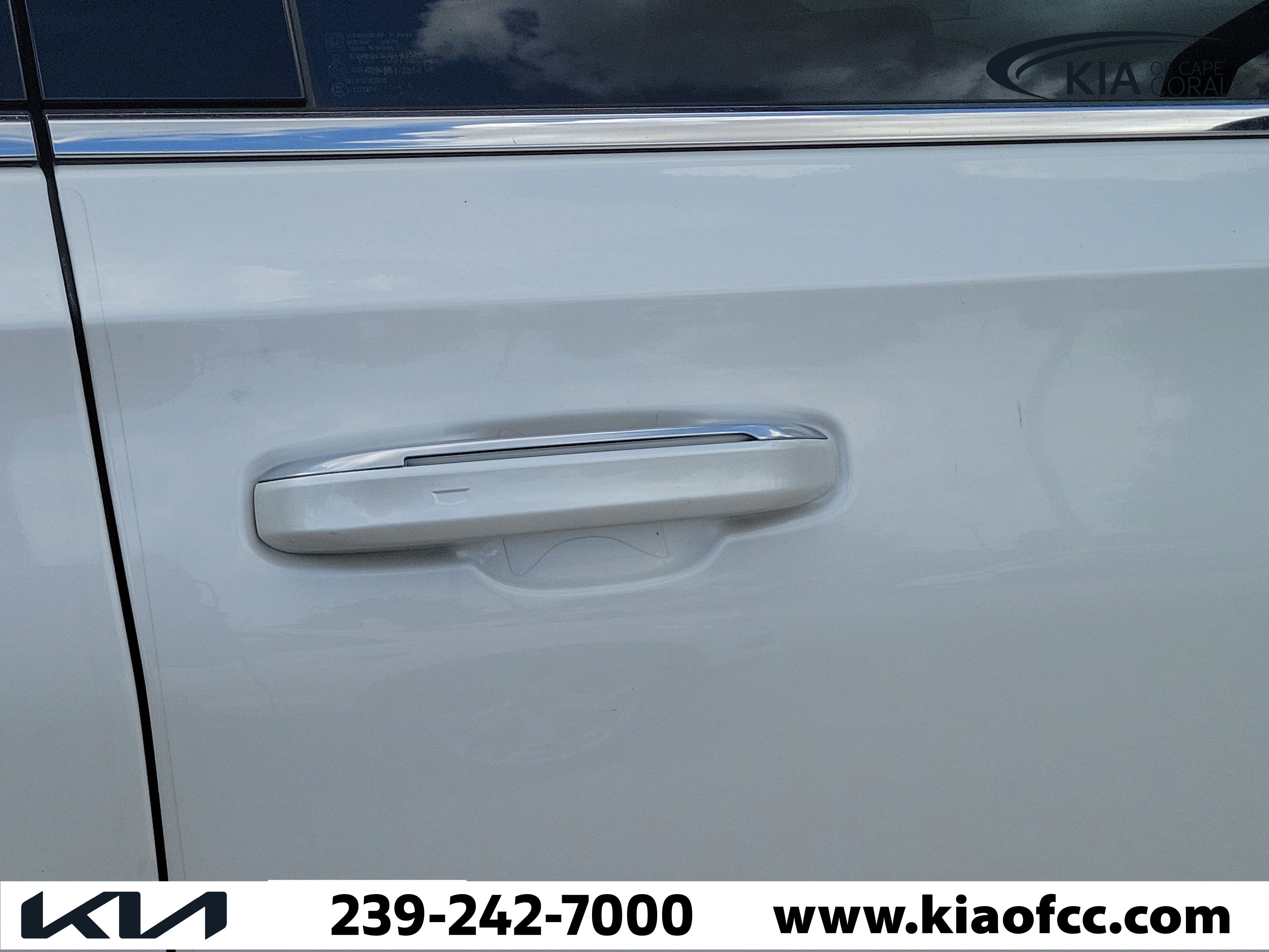 Used 2021 Cadillac Escalade Premium Luxury image 5