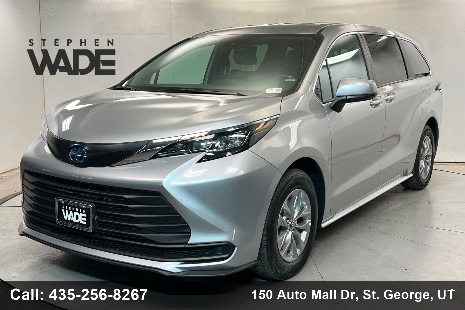 Certified 2025 Toyota Sienna LE