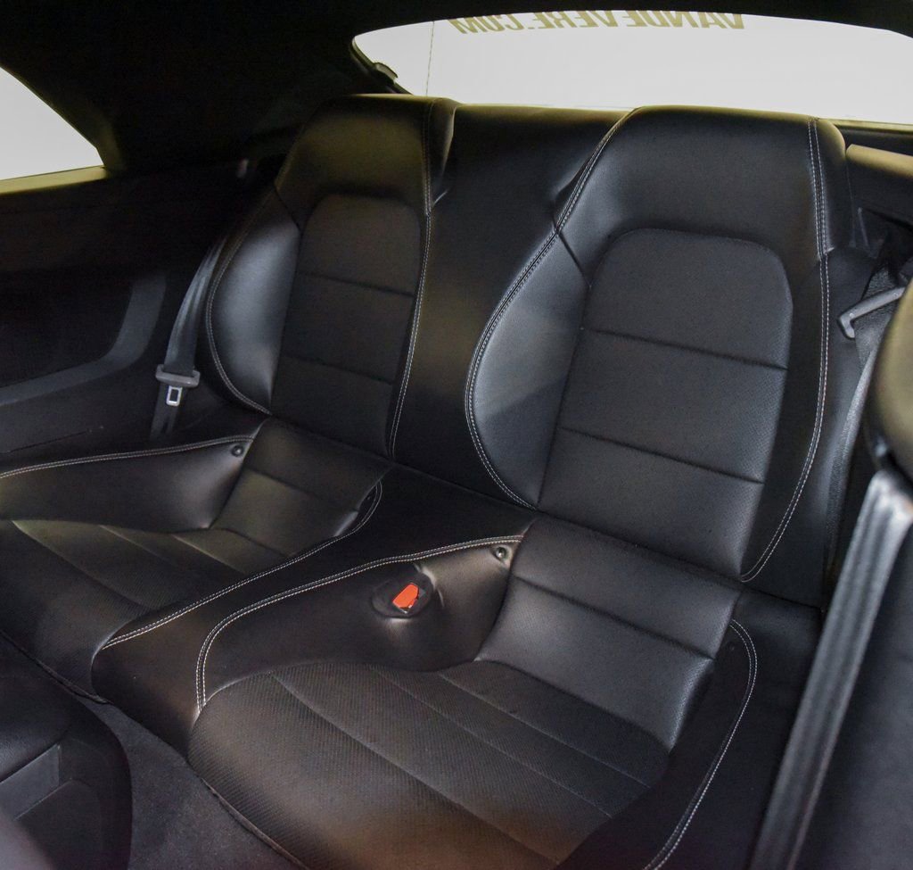 Used 2022 Ford Mustang Premium image 4