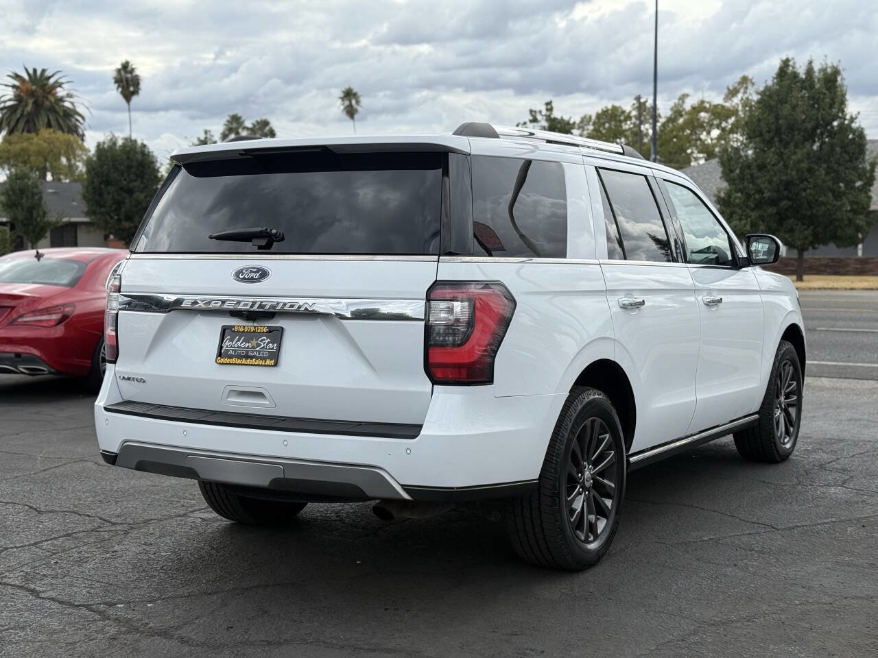 Used 2020 Ford Expedition Limited image 25
