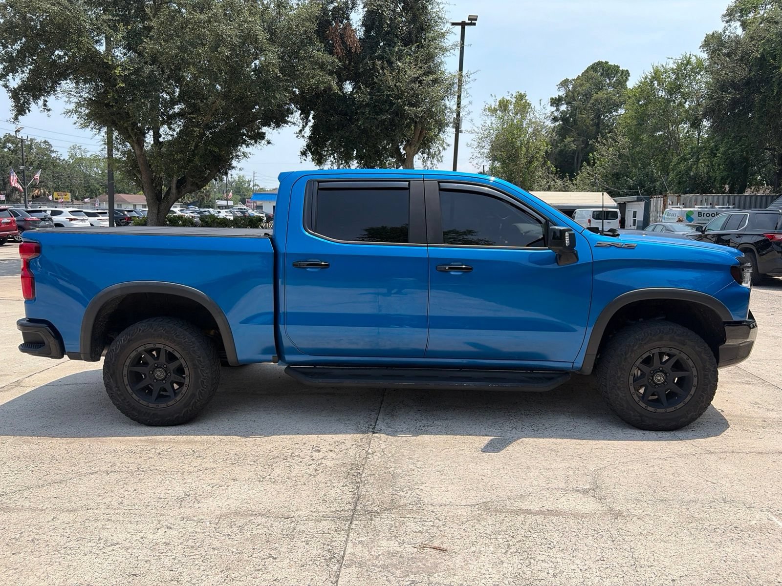 Used 2022 Chevrolet Silverado 1500 ZR2 w/ Technology Package AWD/4WD image 7