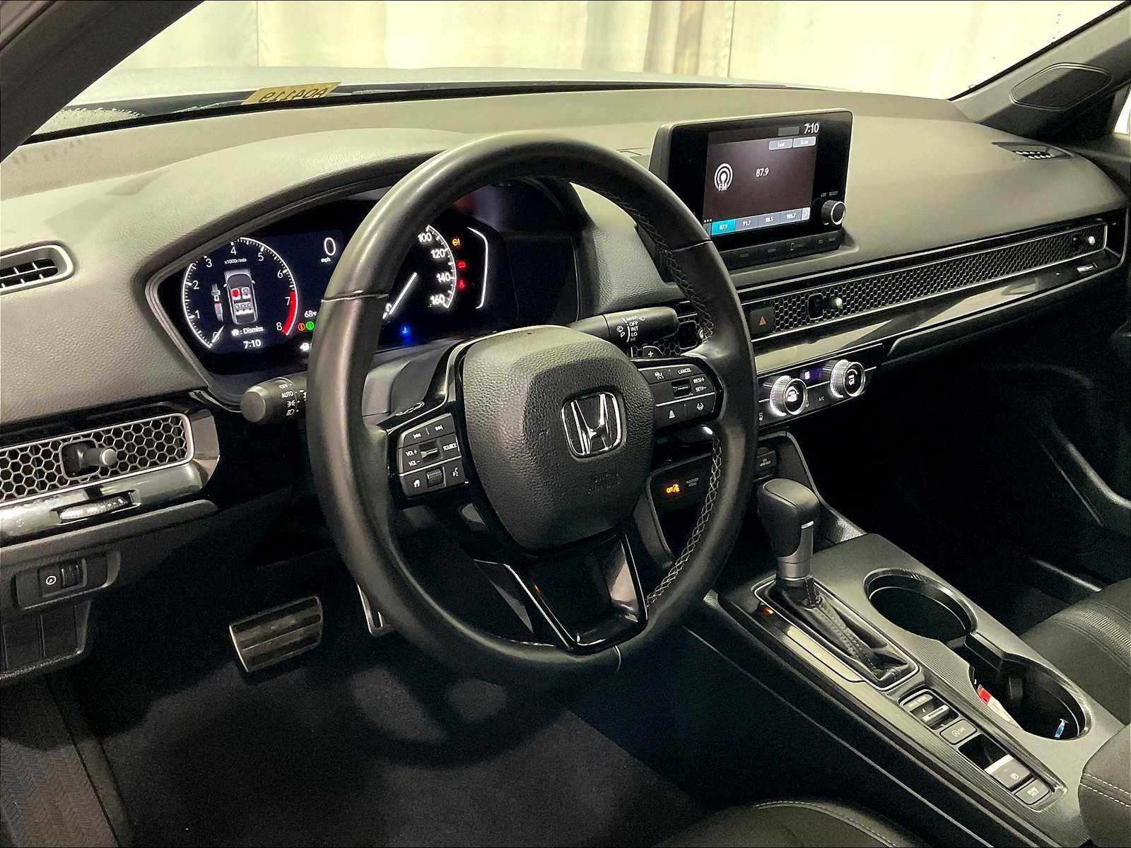 Used 2024 Honda Civic Sport image 8