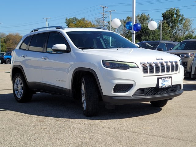 Used 2021 Jeep Cherokee Latitude AWD/4WD image 3